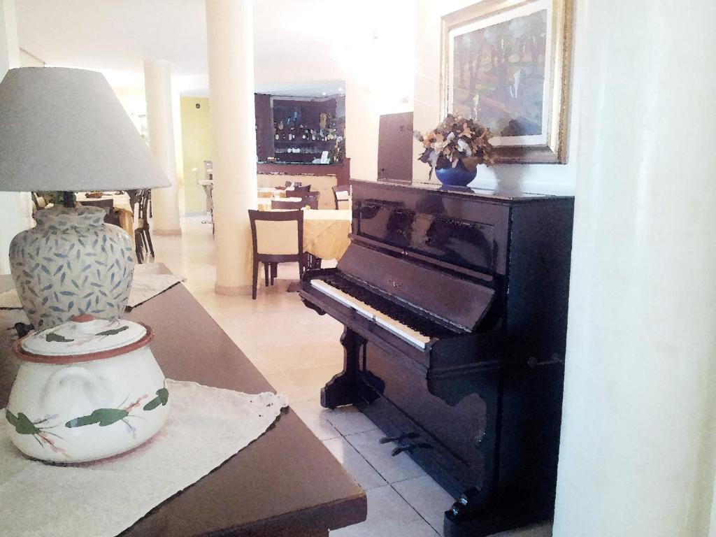 Hotel Demar Olbia Kültér fotó