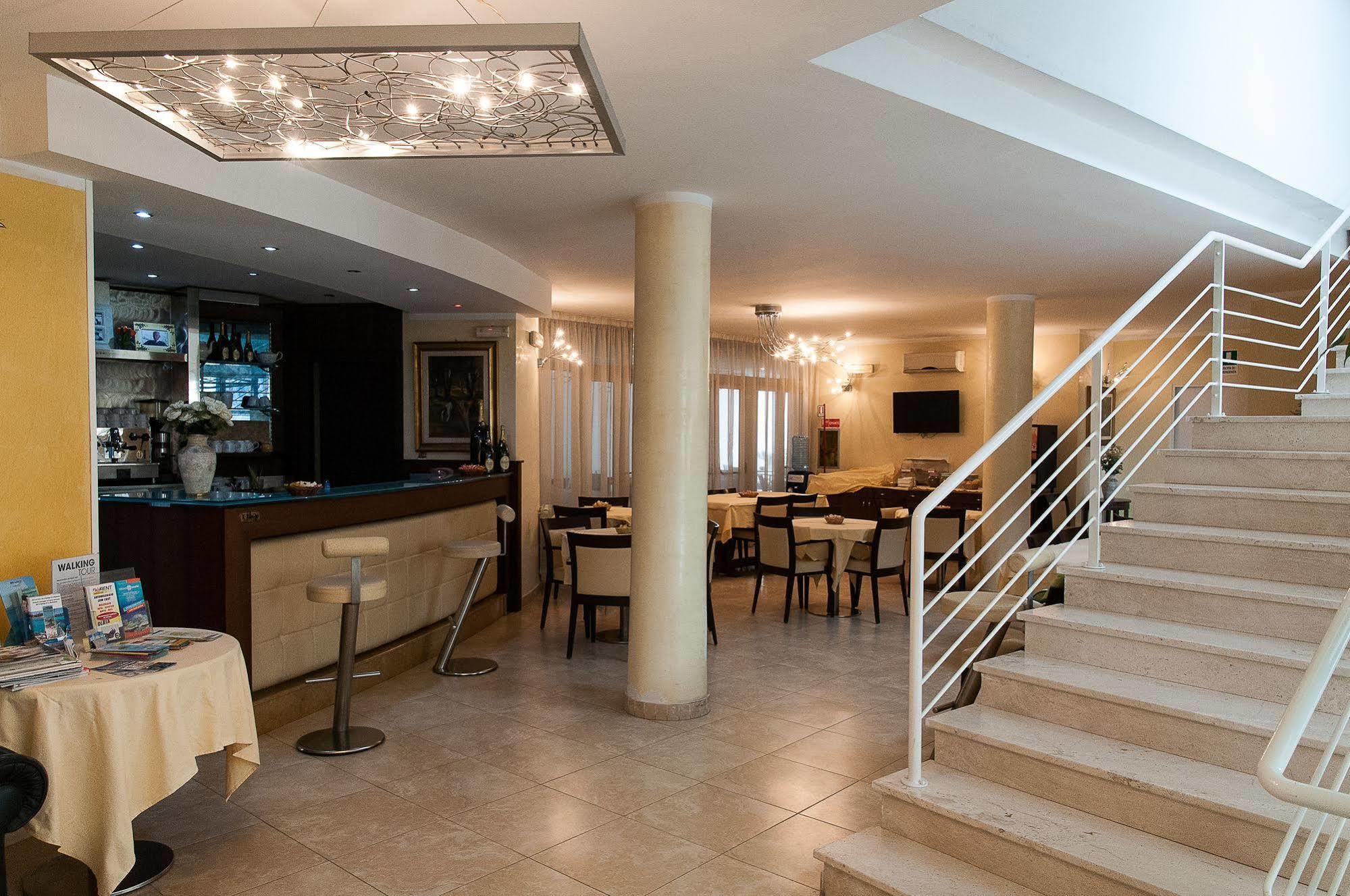 Hotel Demar Olbia Kültér fotó